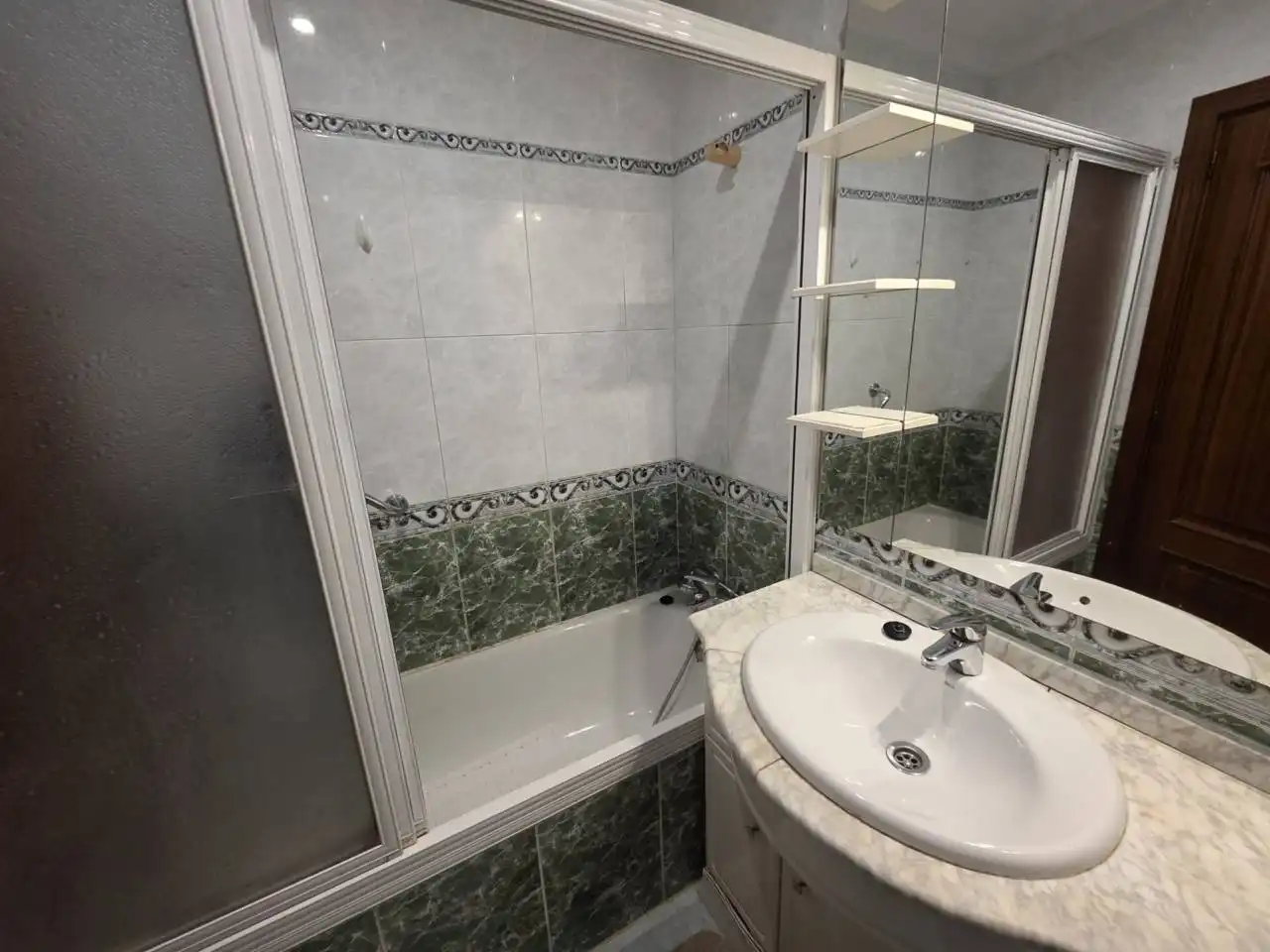 Baño de Piso en venta en Fuenlabrada con Aire acondicionado, Calefacción y Terraza