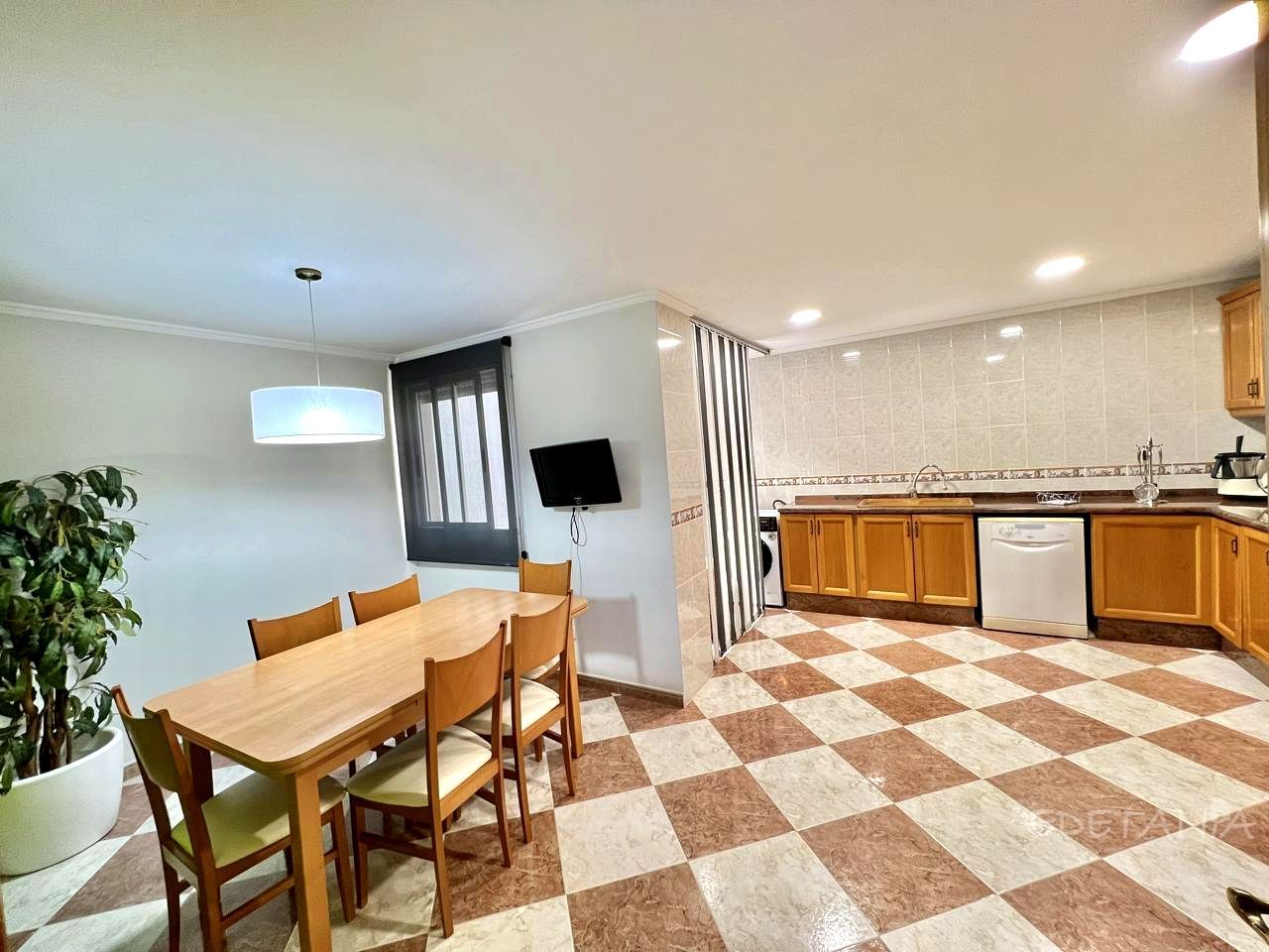 Kitchen of Flat for sale in Alfara del Patriarca  with Air Conditioner and Furnished