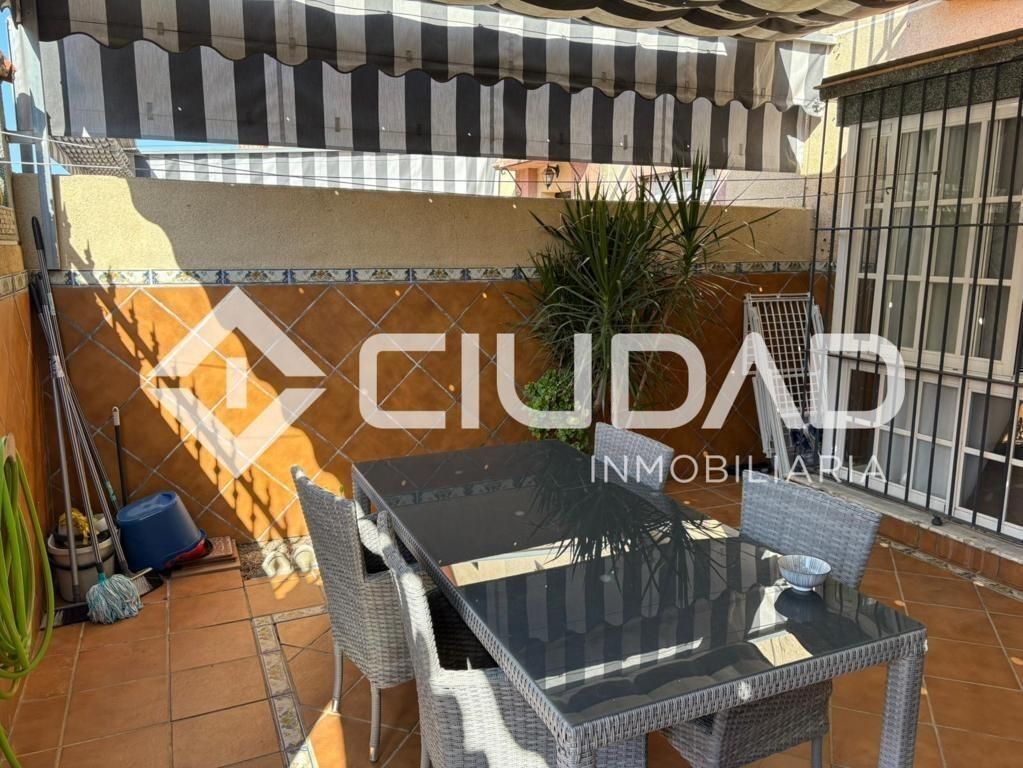 Terrassa de Casa adosada en venda en Sanlúcar de Barrameda