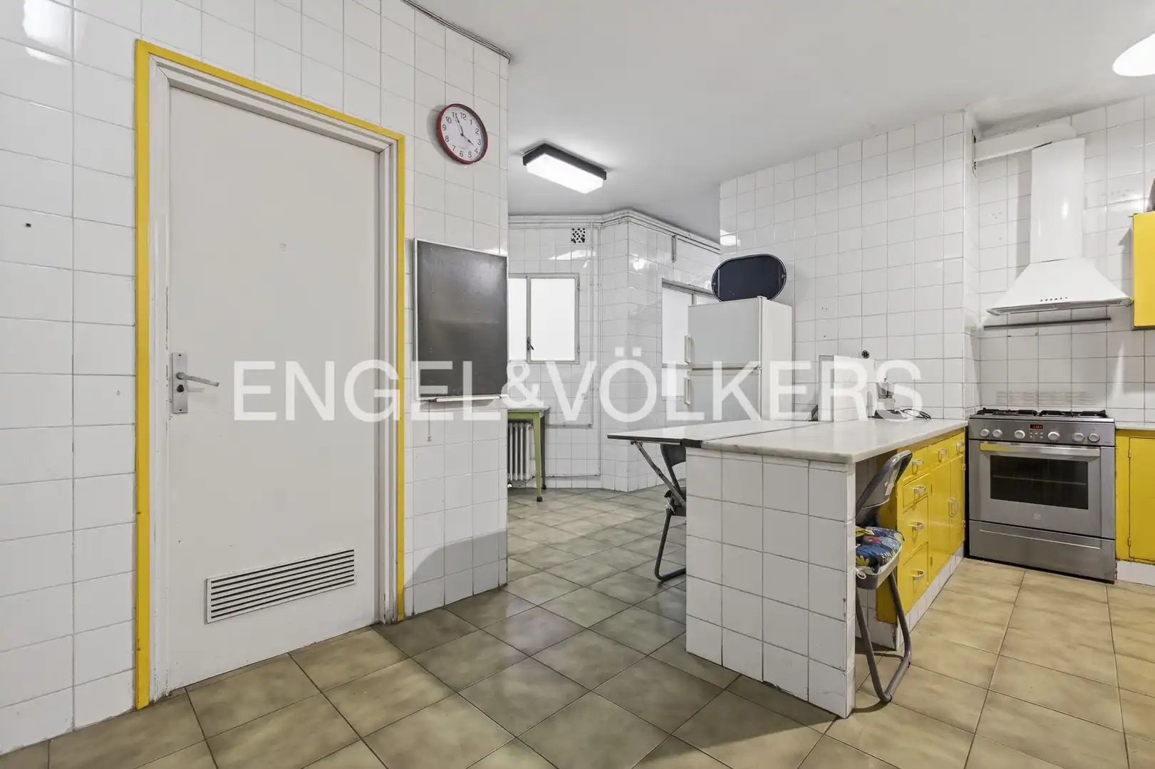 Cocina de Piso en venta en Sevilla con Calefacción, Terraza y Balcón