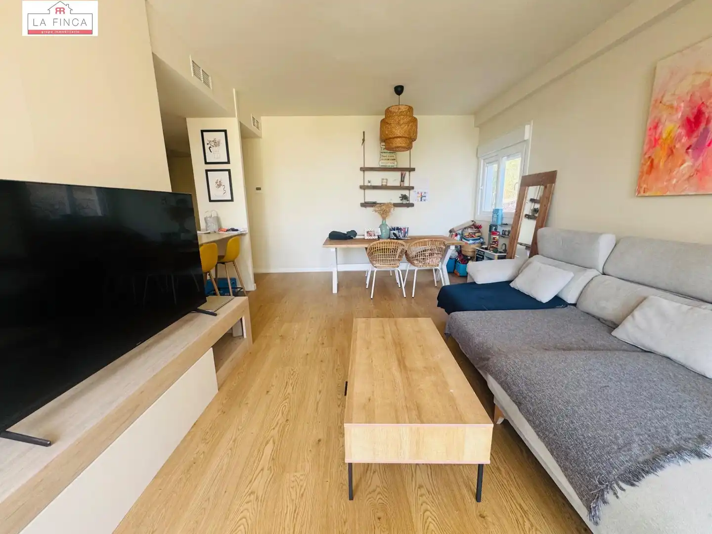 Sala d'estar de Planta baixa en venda en Málaga amb Aire condicionat, Jardí privat i Terrassa