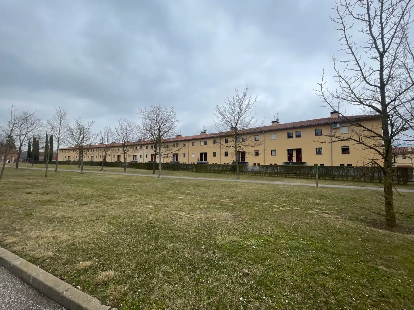 Vista exterior de Casa adosada en venta en Sant Joan de les Abadesses con Calefacción, Jardín privado y Trastero