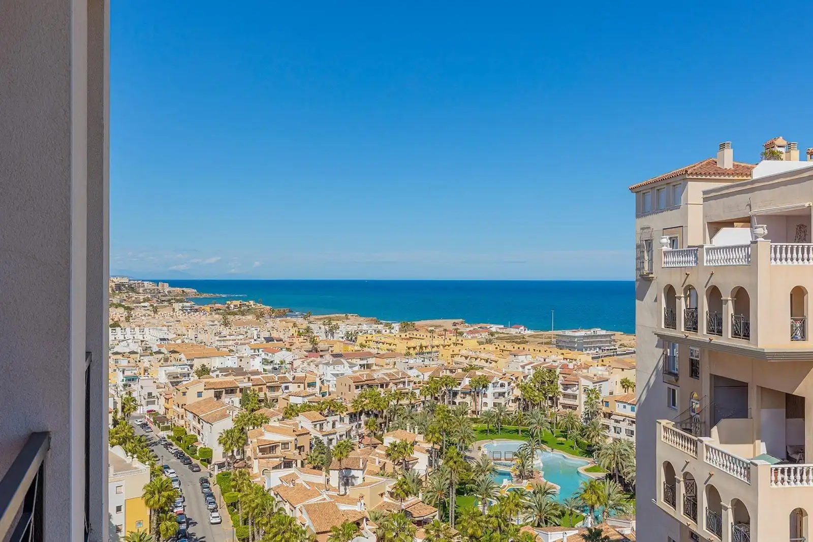 Apartament amb piscina en venda a Avenida Roentgen, imagen 4
