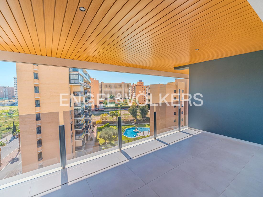 Terrasse von Wohnung zum Verkauf in Alicante / Alacant mit Klimaanlage, Heizung und Terrasse