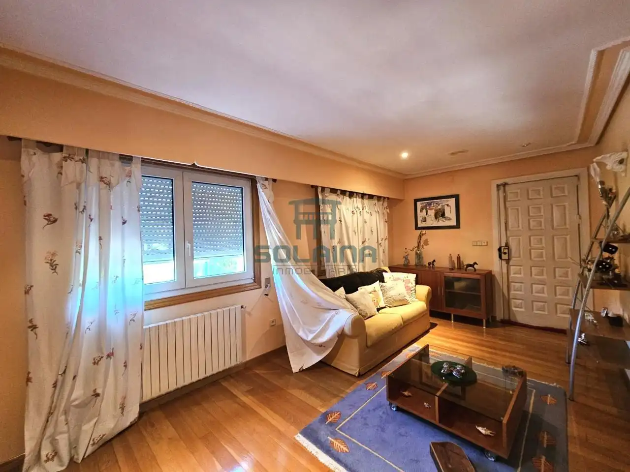 Sala d'estar de Casa o xalet en venda en Ourense Capital  amb Calefacció i Jardí privat