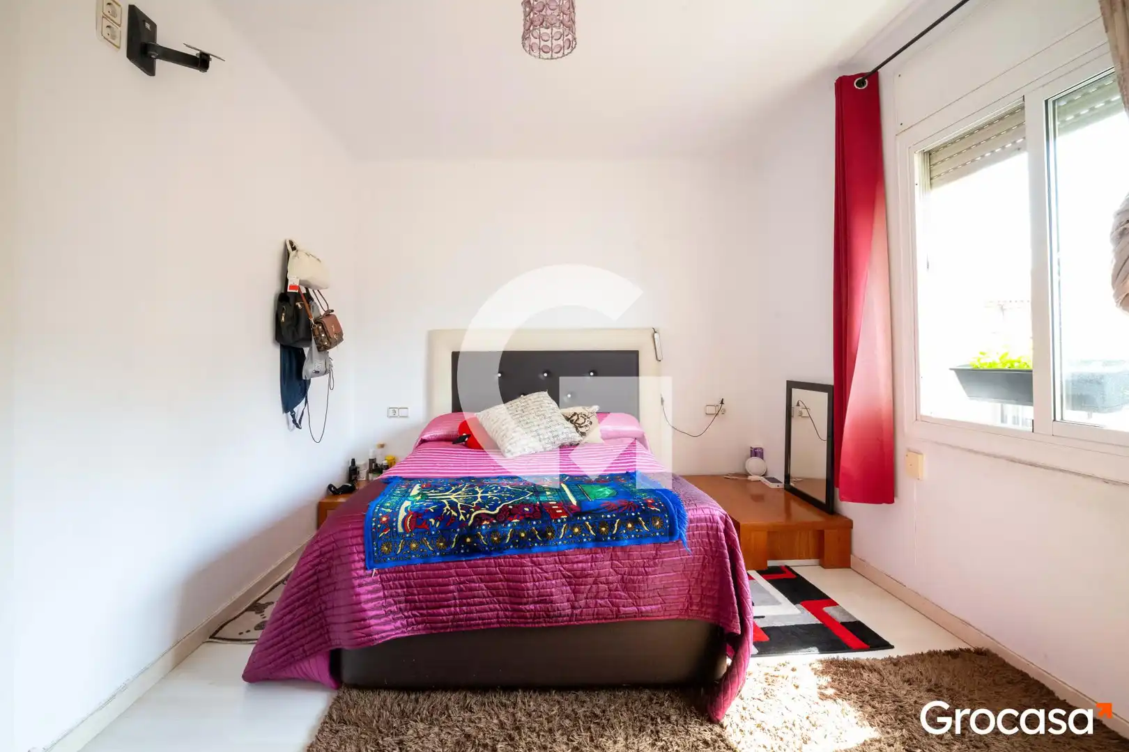 Habitación de Piso en venta en Mataró con Horno, Lavadora y TV