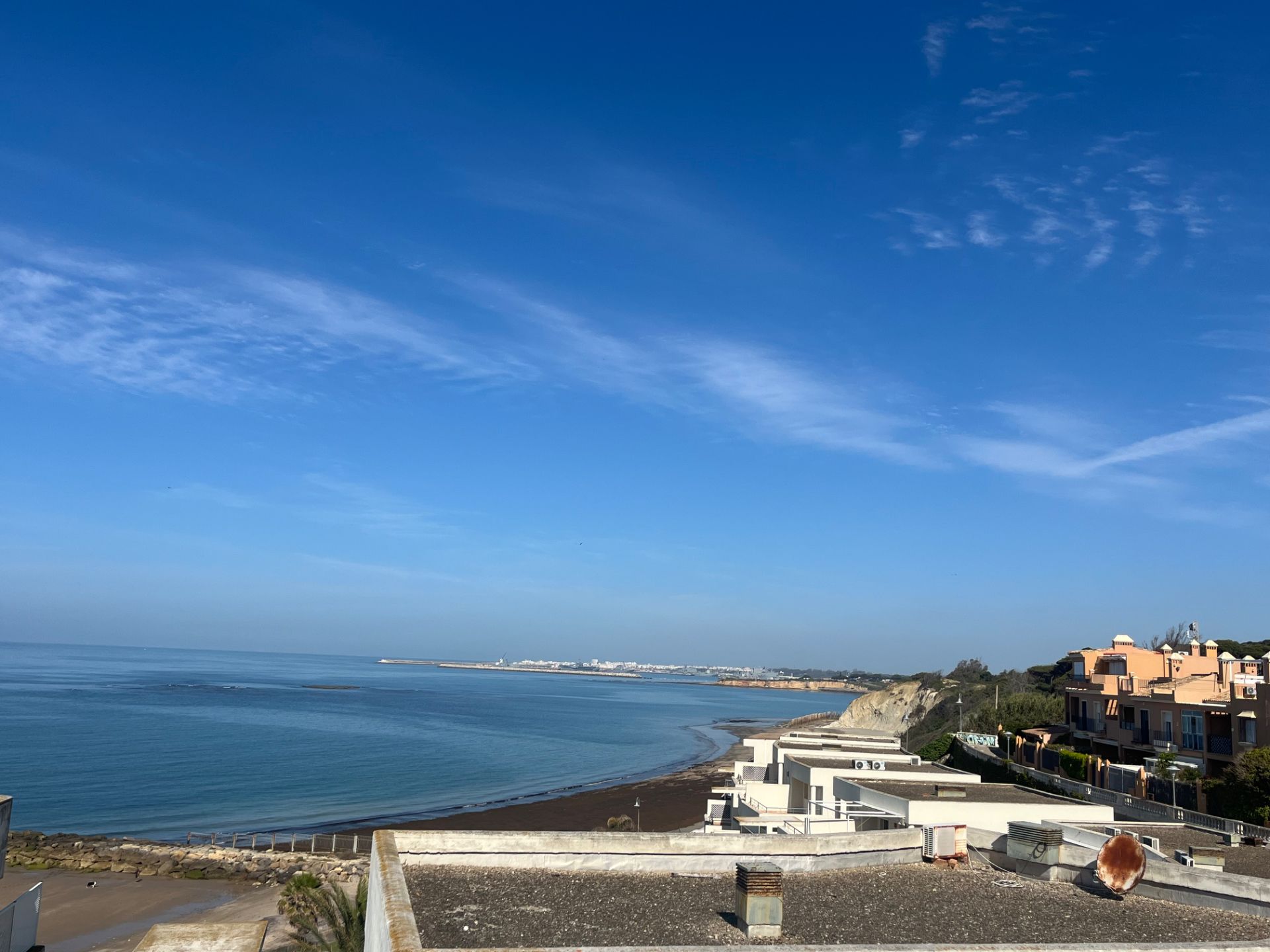 Vista exterior de Pis en venda en El Puerto de Santa María amb Aire condicionat, Terrassa i Traster