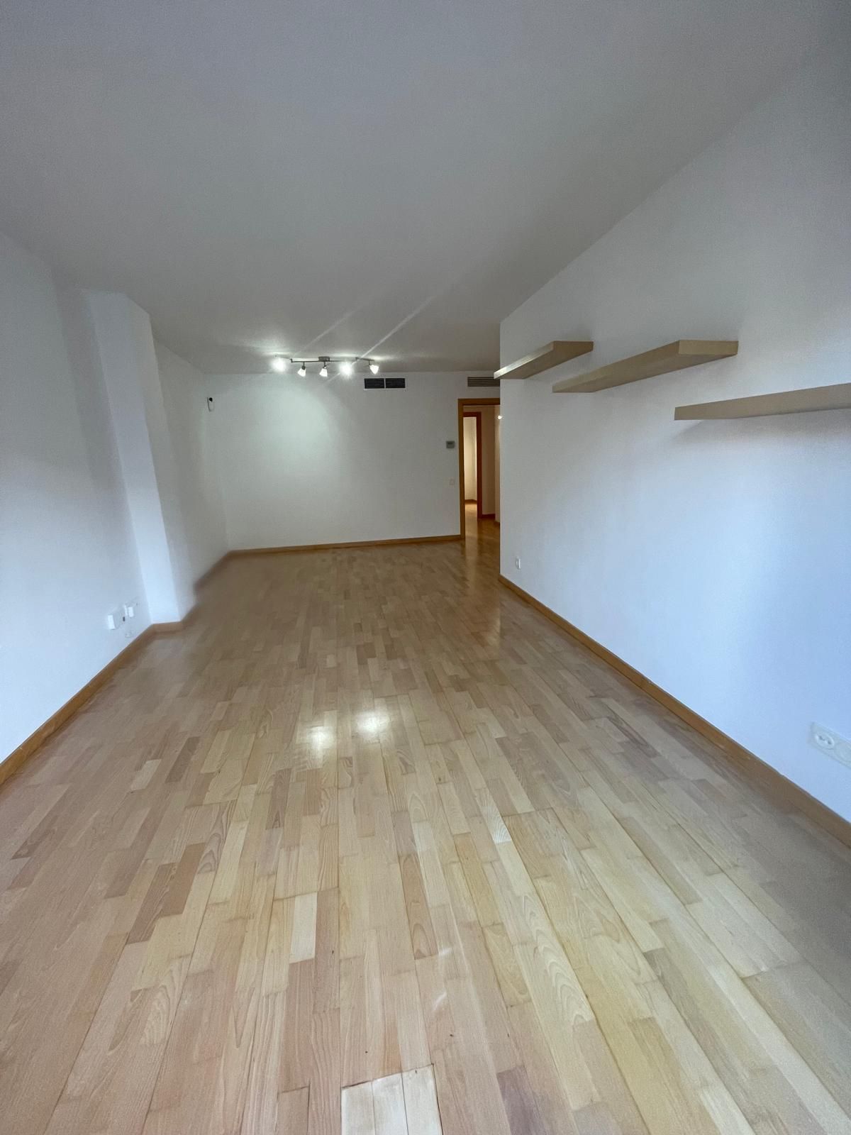 Flat to rent in Carrer de Móra la Nova, 7, El Coll