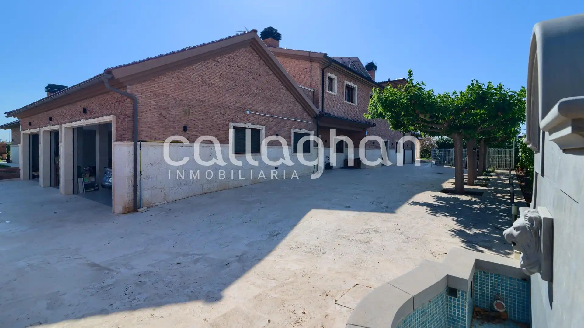 Vista exterior de Casa o xalet en venda en Burriana / Borriana amb Aire condicionat, Calefacció i Jardí privat