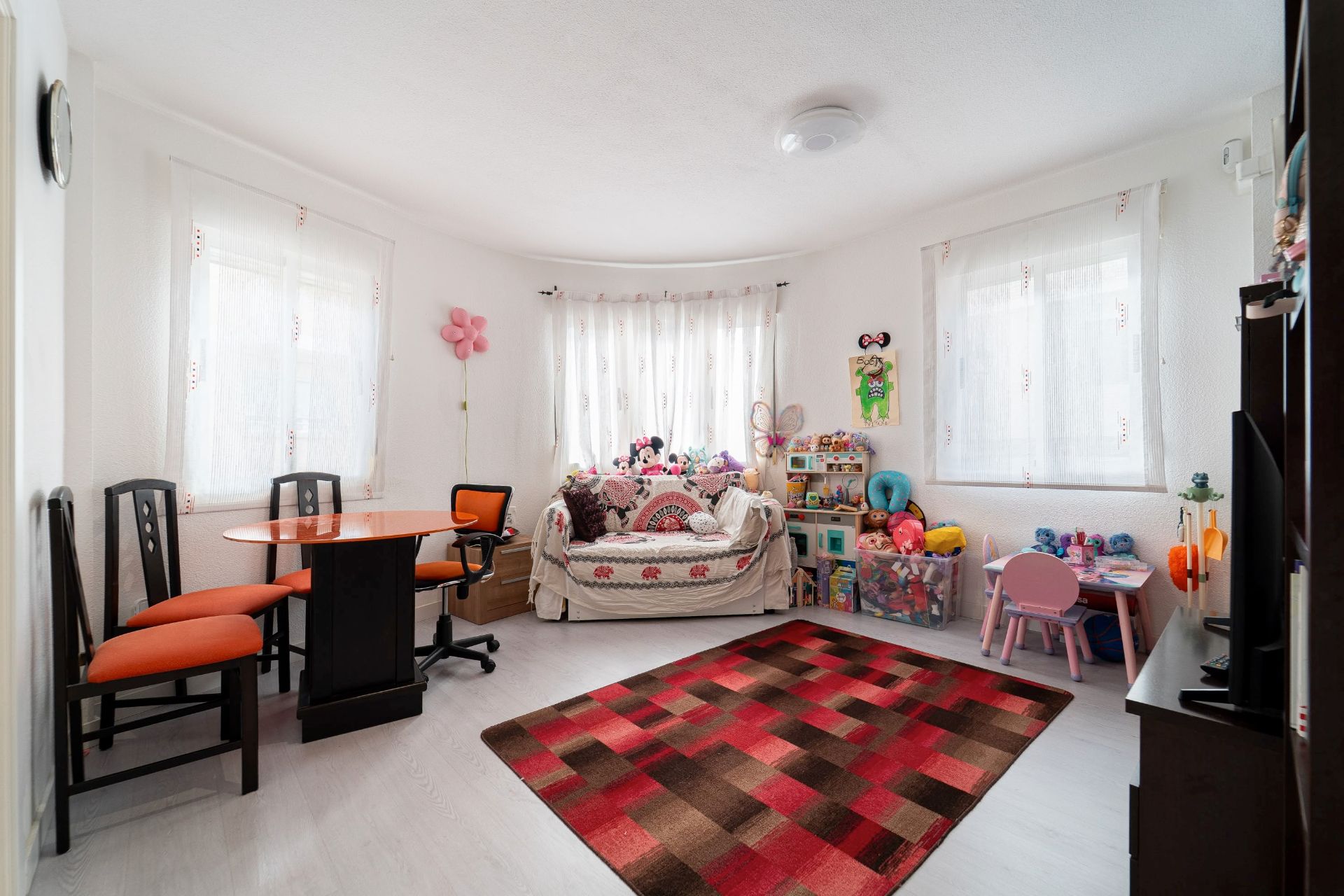 Bedroom of Flat for sale in Brunete  with Air Conditioner, Heating and Storage room