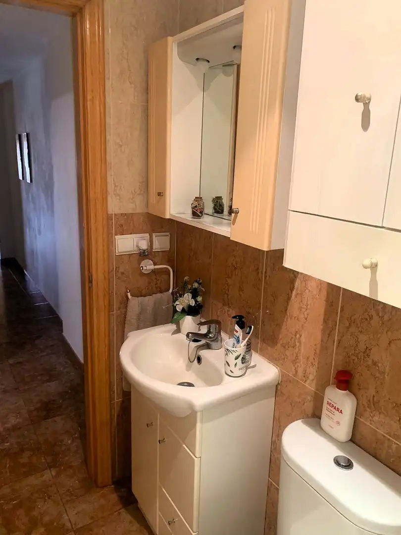 Baño de Apartamento en venta en Castalla, Alicante