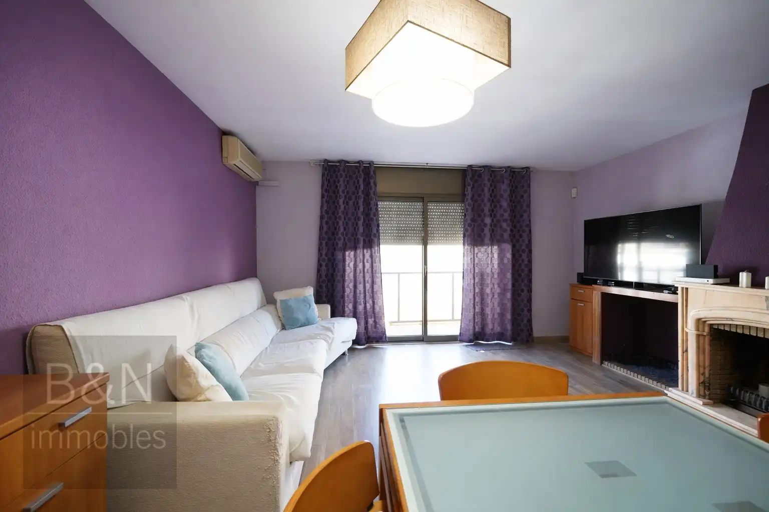 Sala d'estar de Casa o xalet en venda en Rubí amb Aire condicionat, Calefacció i Terrassa