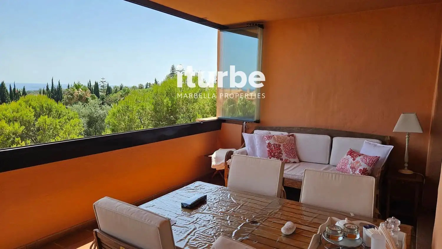 Terraza de Piso de alquiler en Marbella con Aire acondicionado, Terraza y Piscina