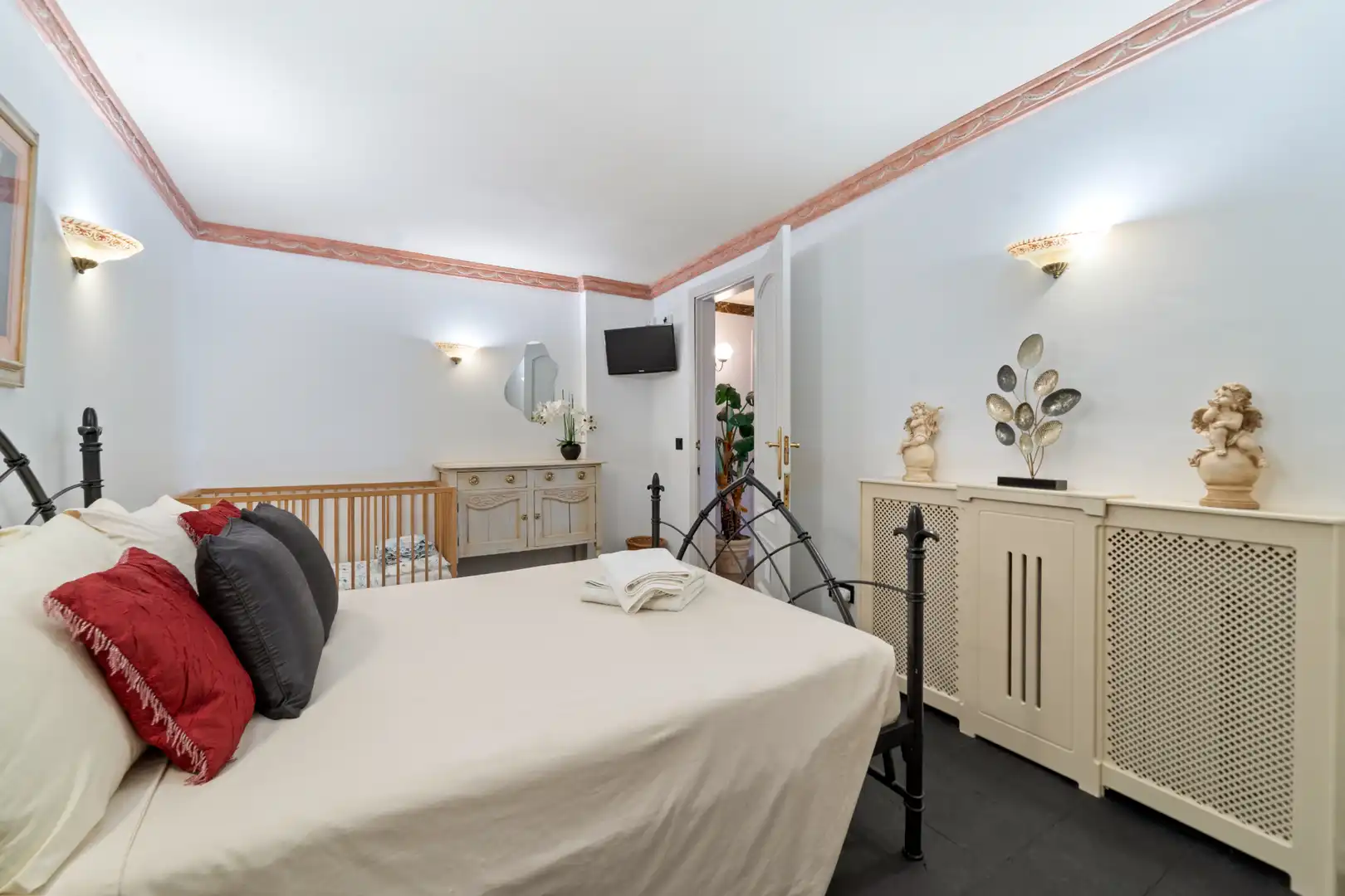 Bedroom of Houses for sale in Benalmádena  with Air Conditioner, Heating and Private garden