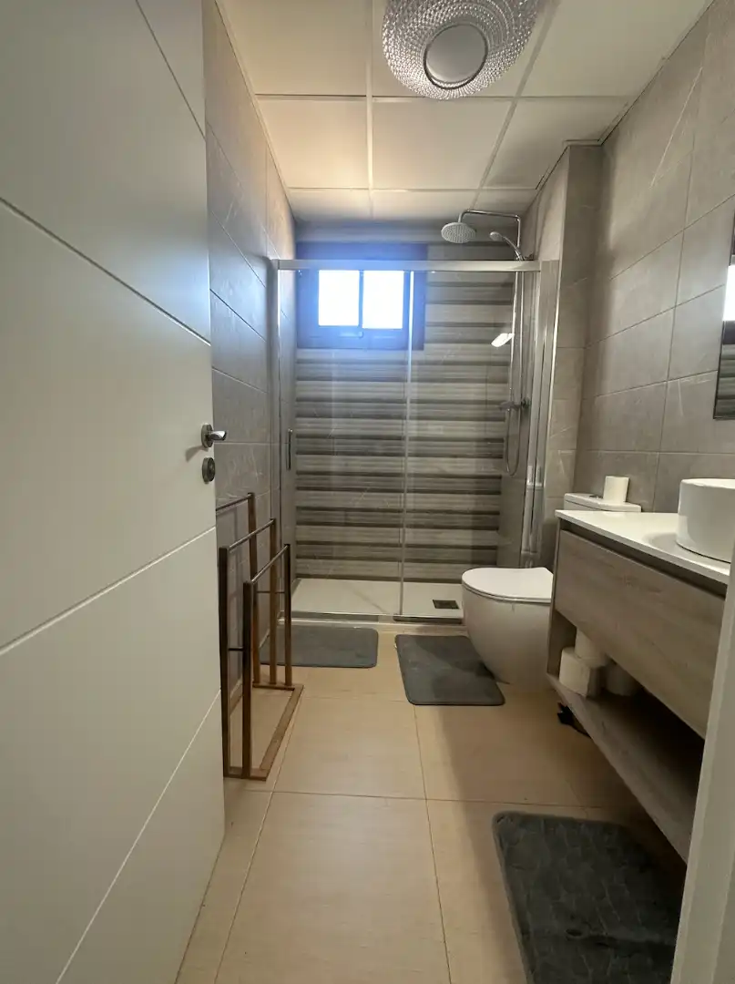Baño de Ático en venta en Vinaròs con Aire acondicionado, Calefacción y Jardín privado