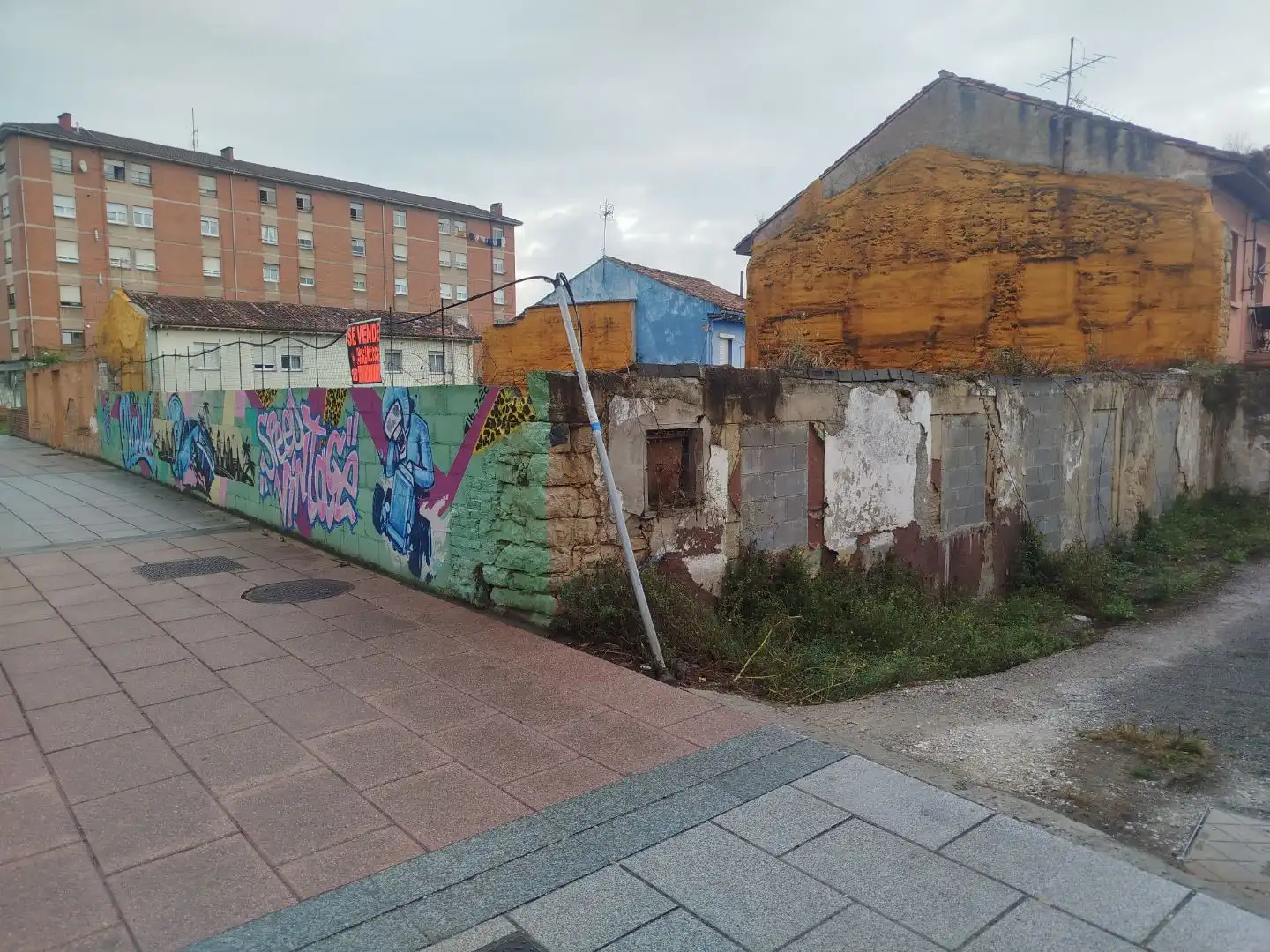 Residential land for sale in Calle Santa Apolonia 83