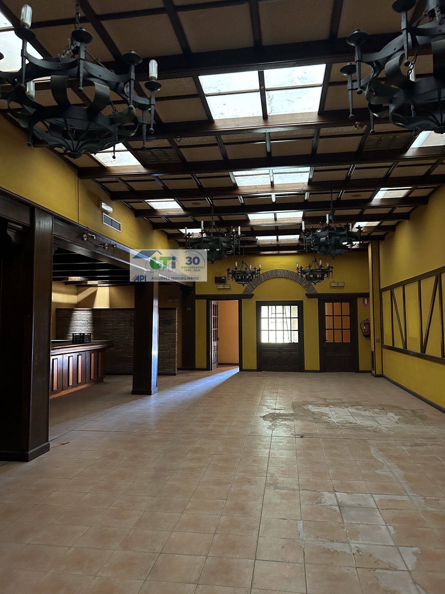 Nave industrial en venta en Cadrete
