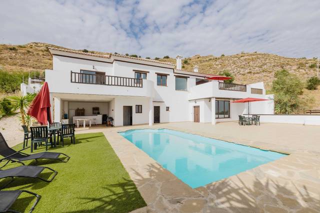 Casa-chalet en Venta en Bobadilla - Bobadilla Estación - La Joya