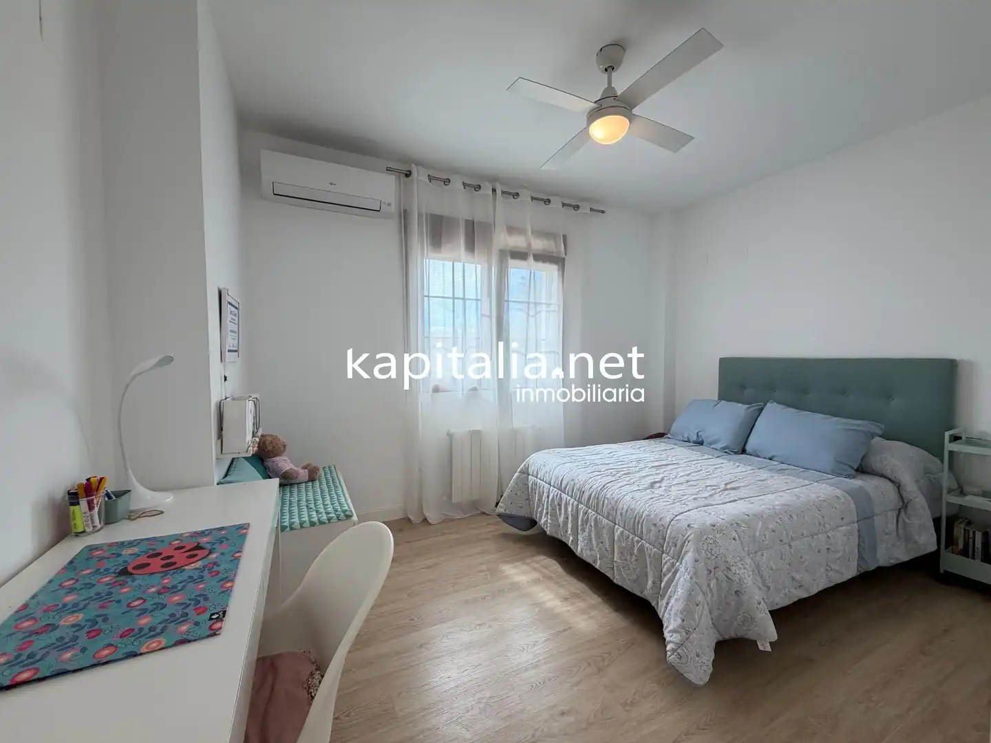 Dormitori de Casa o xalet en venda en Ontinyent amb Aire condicionat, Calefacció i Jardí privat