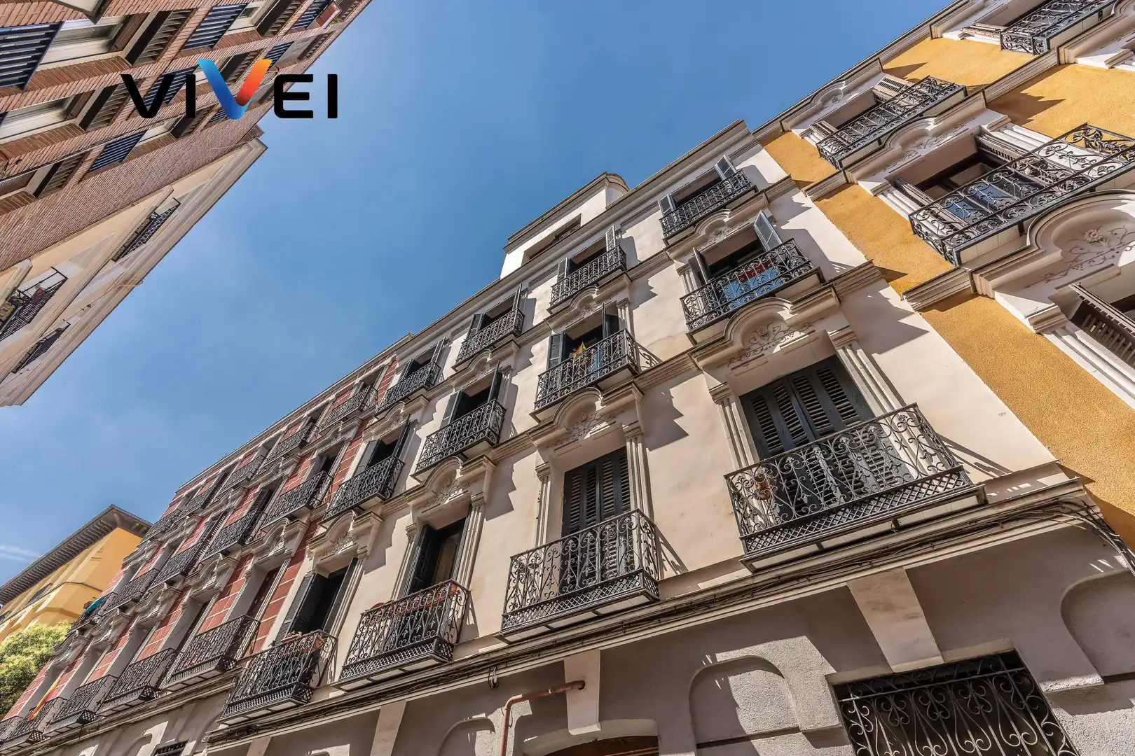 Vista exterior de Pis en venda en Madrid amb Aire condicionat, Calefacció i Balcó
