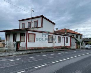 Vista exterior de Casa o xalet en venda en Cartelle amb Jardí privat