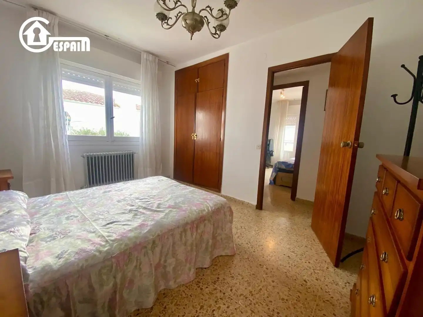 Habitación de Casa adosada en venta en Lillo con Calefacción, Jardín privado y Terraza