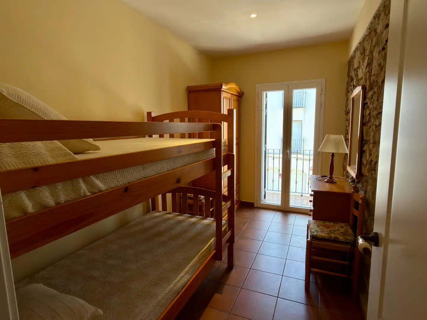 Schlafzimmer von Maisonette zum Verkauf in Palafrugell mit Klimaanlage, Terrasse und Balkon