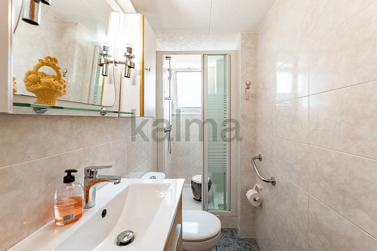 Piso en venta en Carrer de Roger de Flor, Can Tintorer - Can Tries