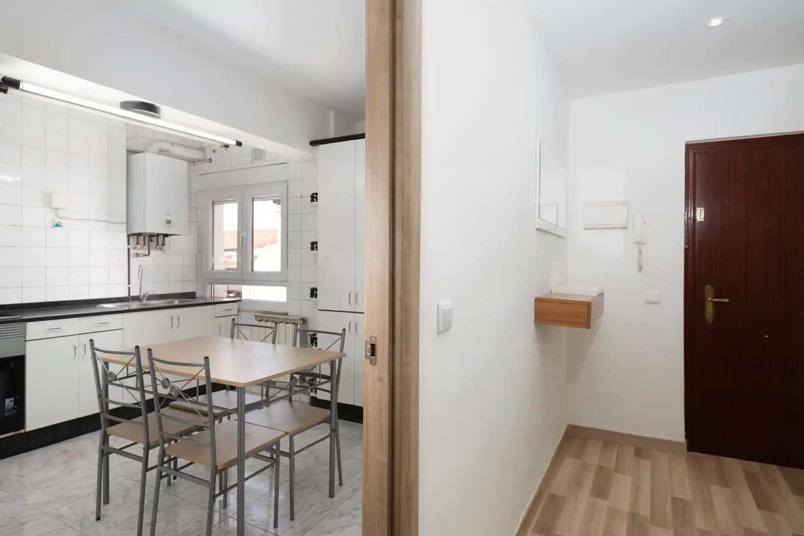 Cocina de Piso en venta en Gijón  con Calefacción