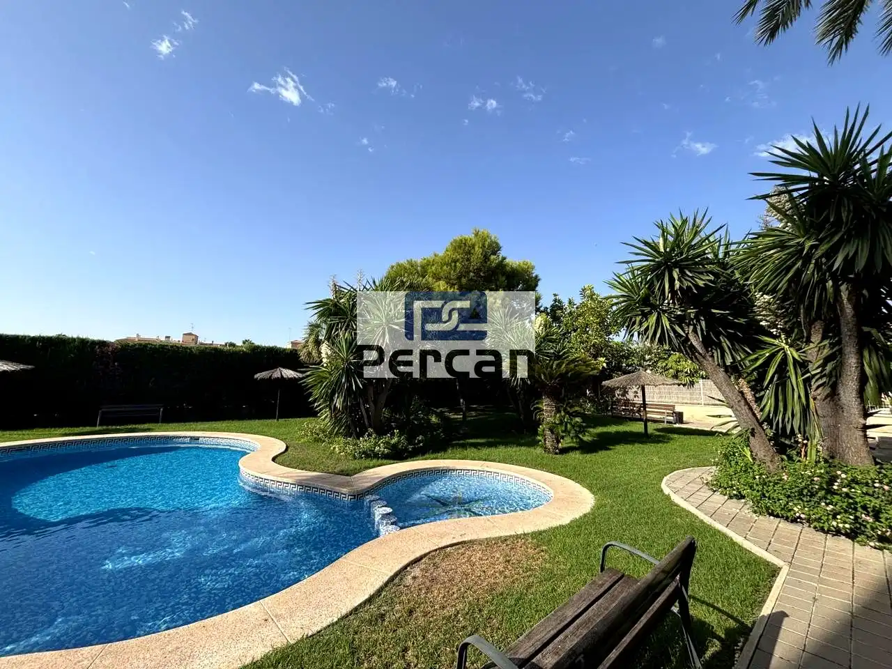Piscina de Casa o chalet en venta en El Campello con Aire acondicionado, Calefacción y Jardín privado