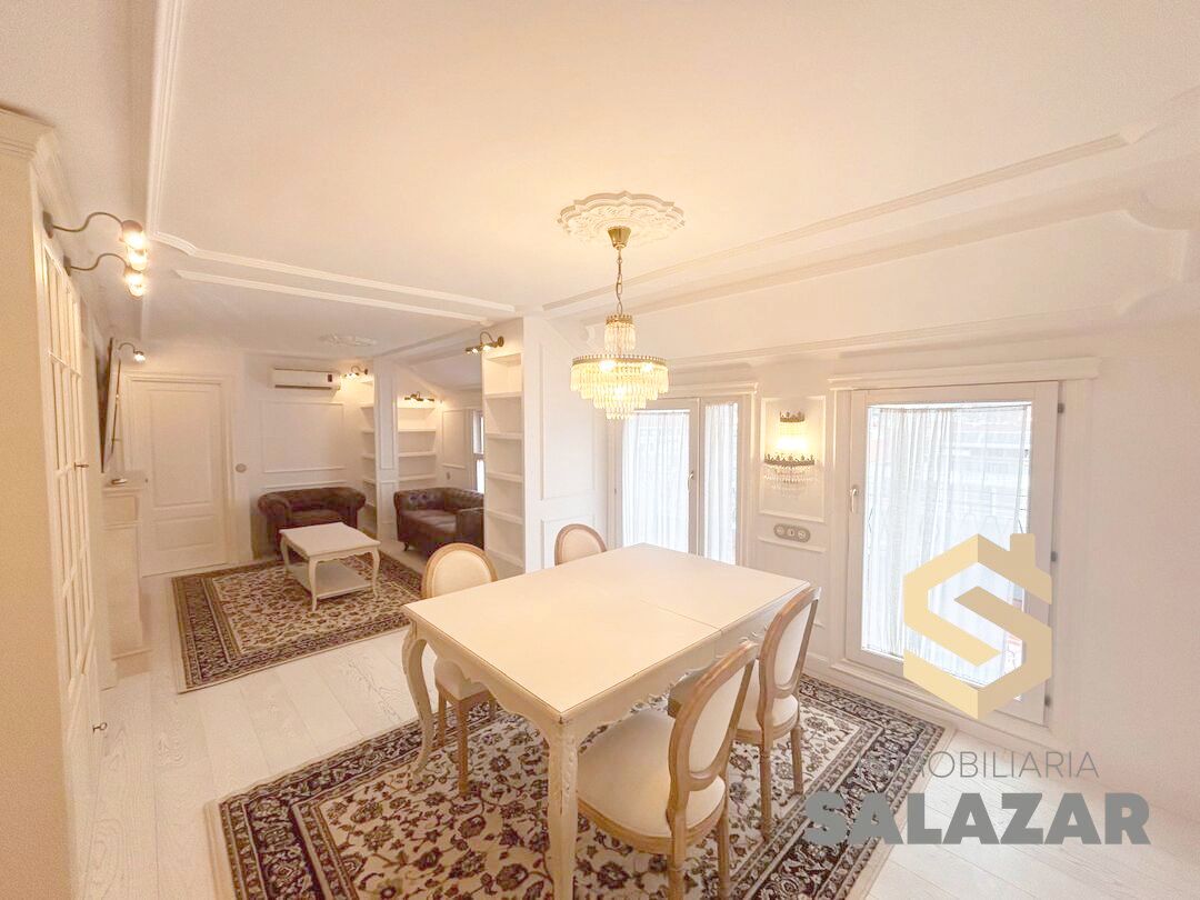 Dining room of Attic to rent in Bilbao   with Air Conditioner, Heating and Terrace