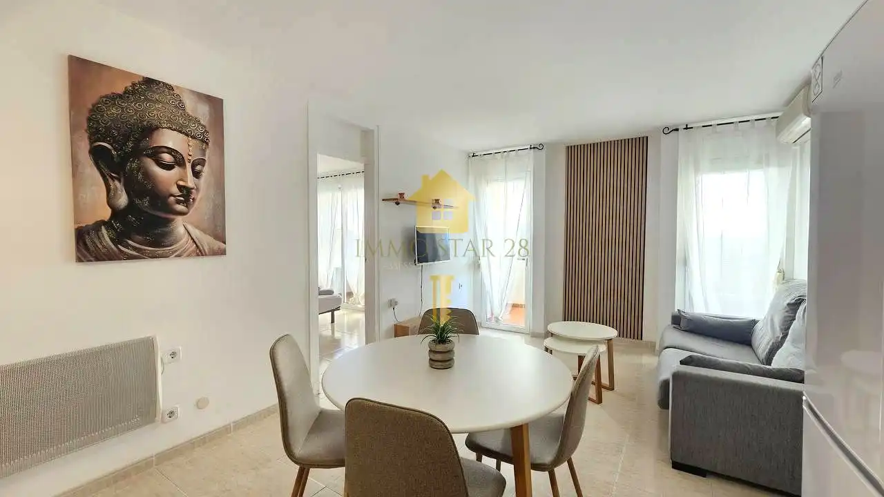 Sala d'estar de Planta baixa en venda en Roses amb Aire condicionat, Terrassa i Moblat