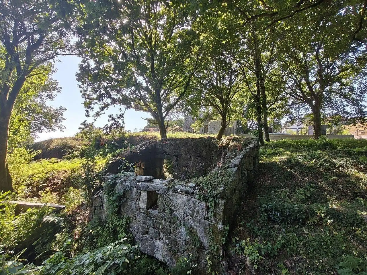 Vista exterior de Finca rústica en venda en Redondela amb Calefacció i Jardí privat