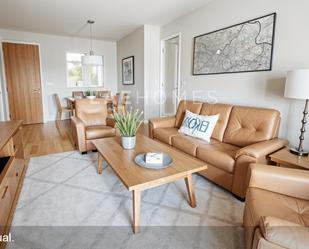 Sala d'estar de Apartament en venda en Elche / Elx amb Calefacció, Terrassa i Balcó