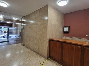 Bureau avec ascenseur à vendre à Calle Rodriguez Arias 71 bis