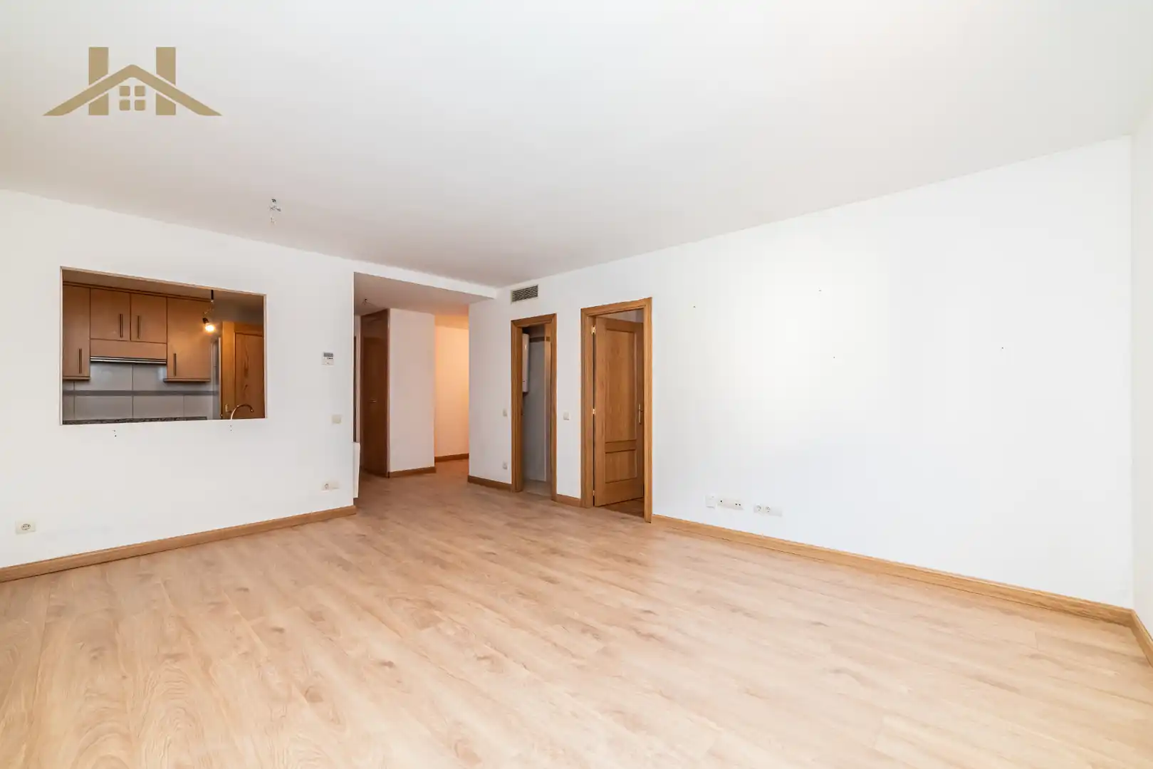 Piso en venta en Casarrubios del Monte con Trastero, Horno y Piscina comunitaria