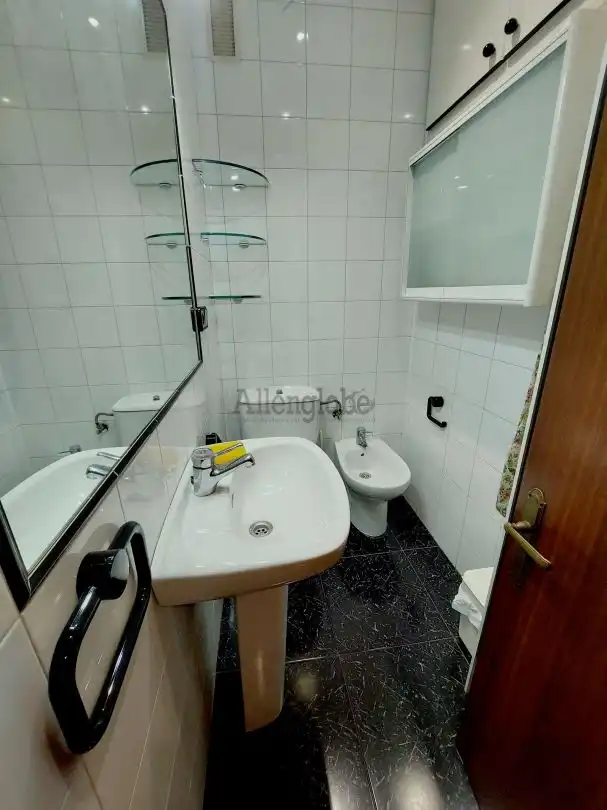 Flat for rent in Calle Padre Suárez, Santo Domingo - El Campillín