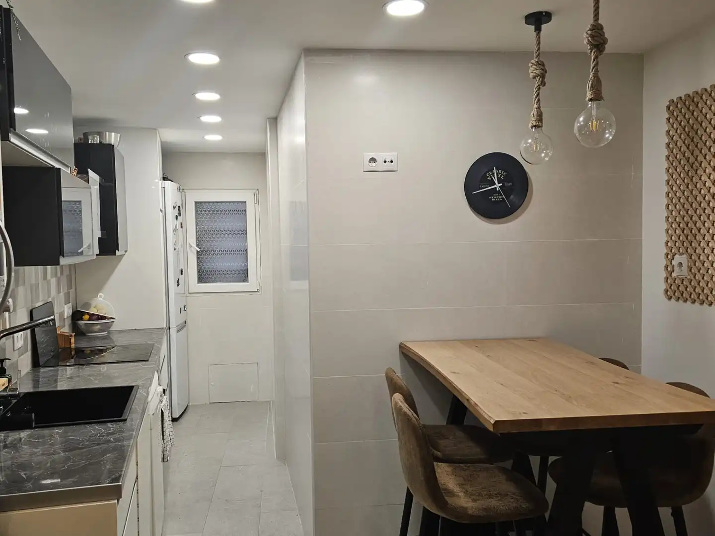 Cuina de Pis en venda en Sant Andreu de la Barca amb Aire condicionat, Calefacció i Parquet