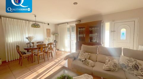 Pareado en venta en Monforte Del Cid, 4 dormitorios., imatge 2