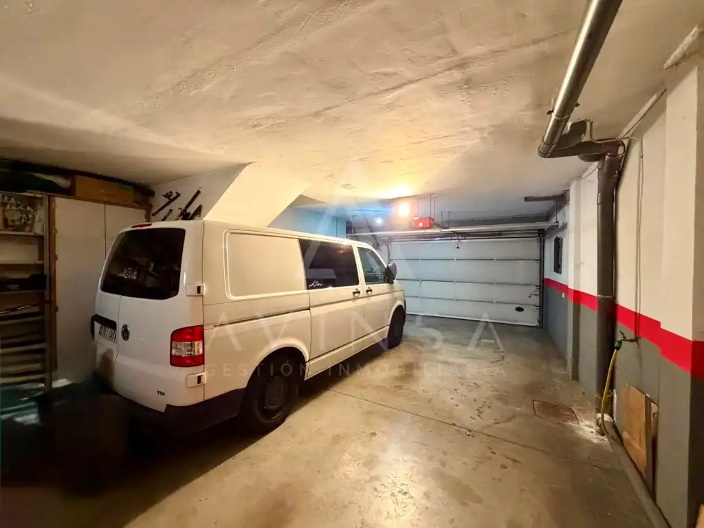 Aparcament de Casa o xalet en venda en Guadalajara