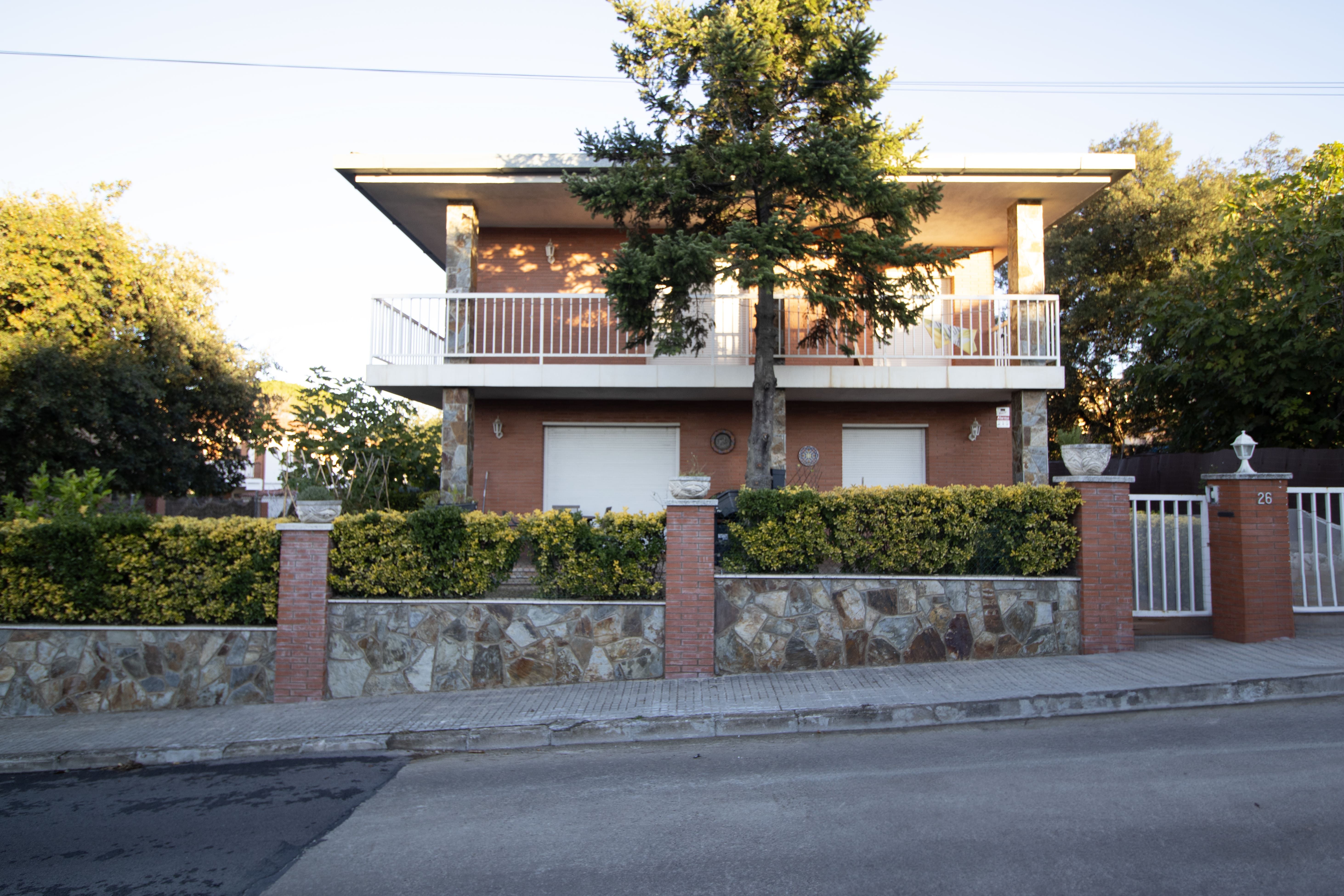 Exterior view of House or chalet for sale in Llinars del Vallès  with Heating, Private garden and Terrace