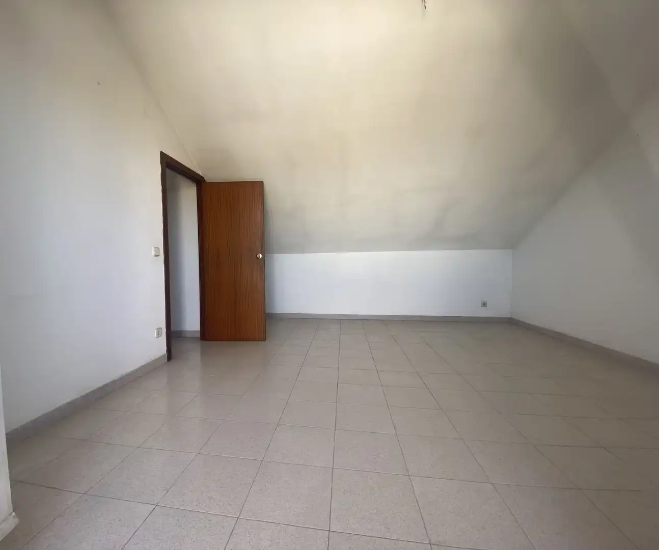 Casa adosada en venta en Girona con Calefacción, Jardín privado y Terraza