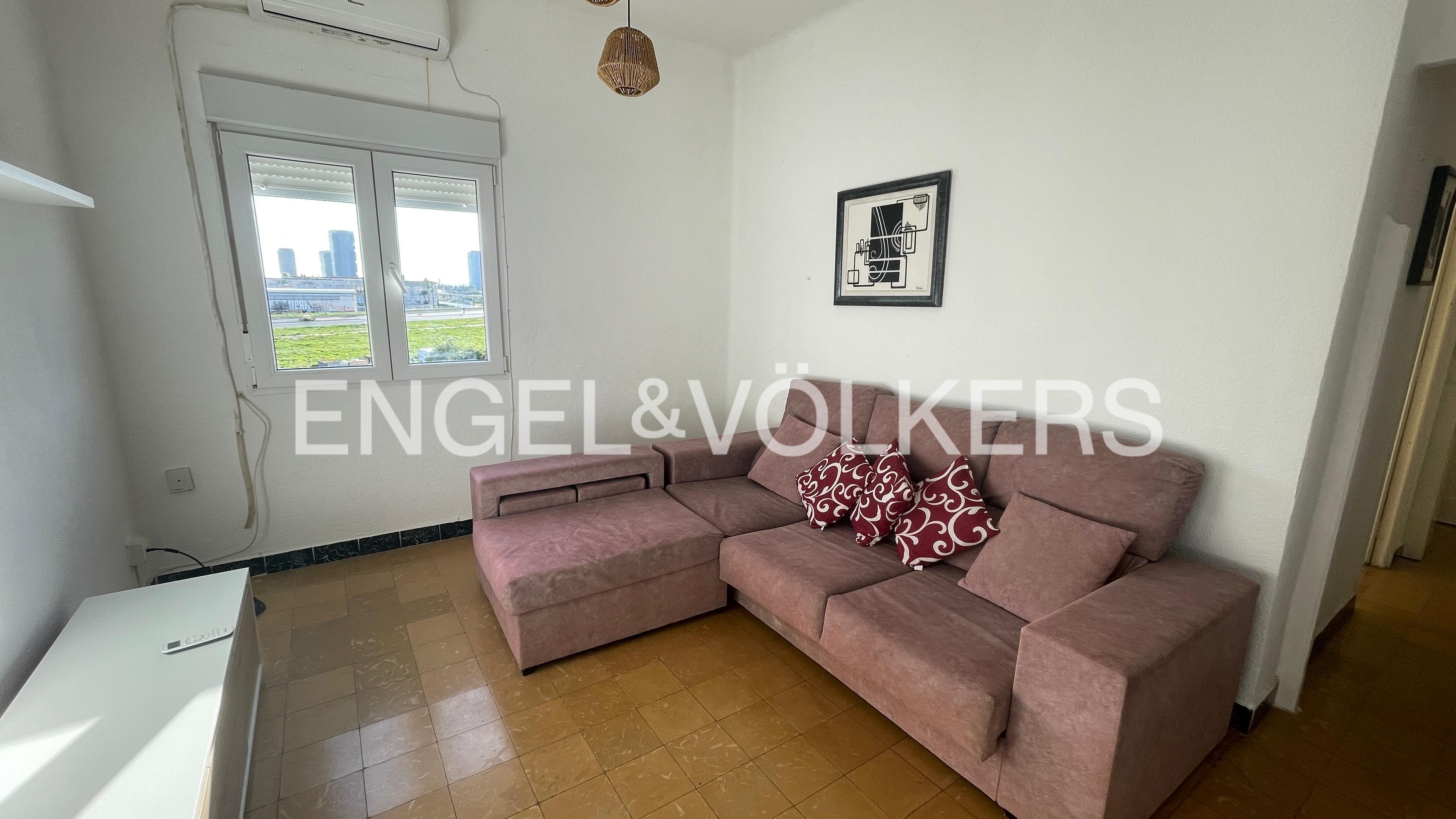 Sala d'estar de Apartament de lloguer en  Valencia Capital amb Aire condicionat, Calefacció i Moblat