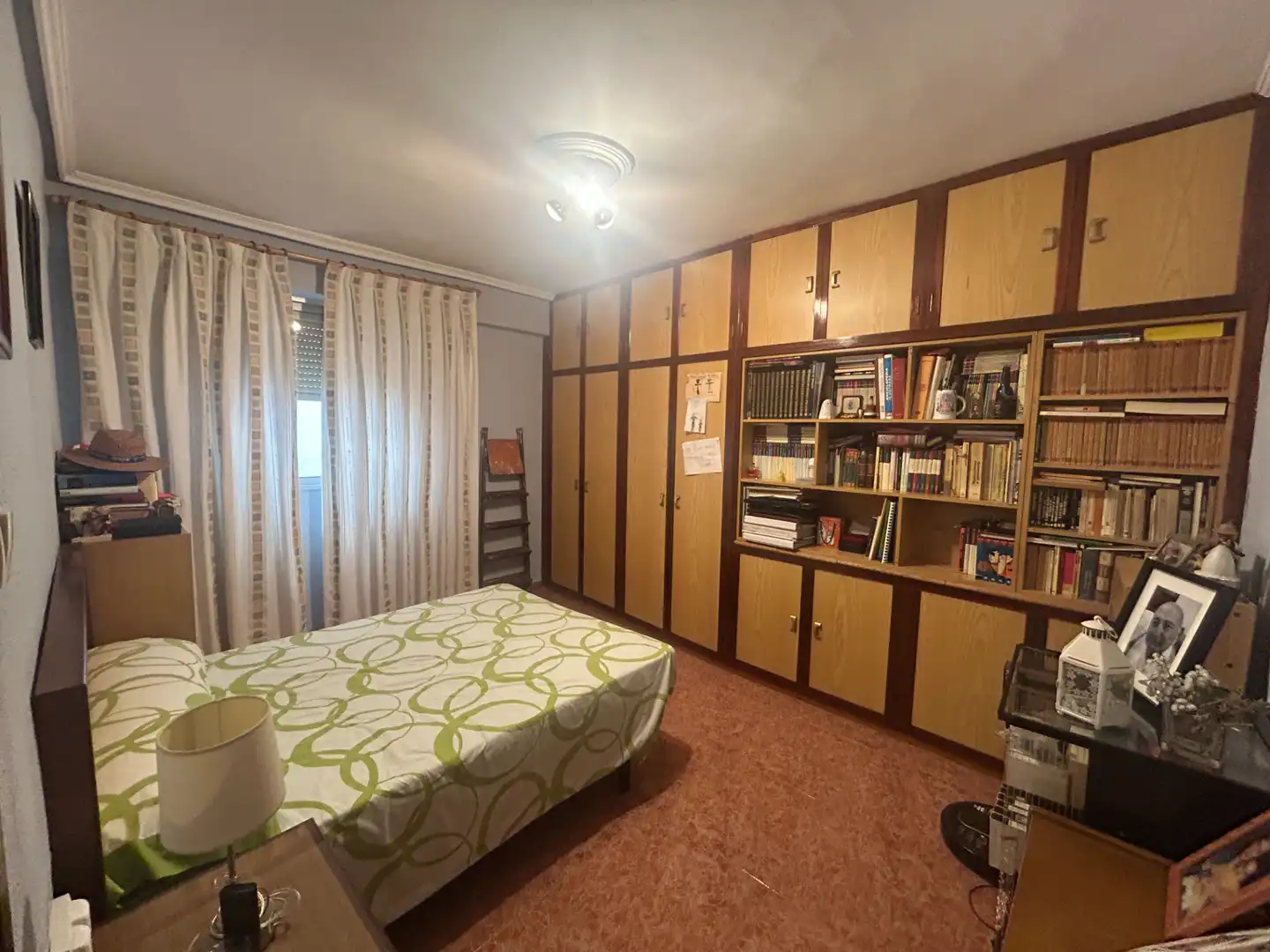 Habitación de Piso en venta en Quart de Poblet con Aire acondicionado, Horno y Lavadora