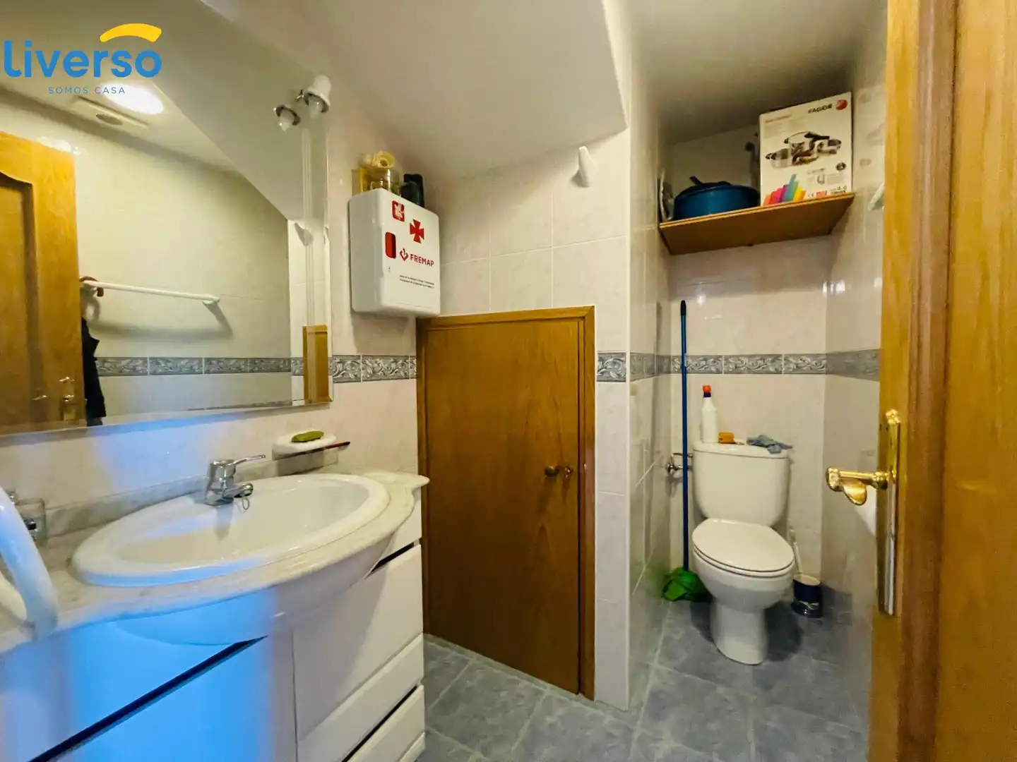 Bathroom of Duplexes for sale in Huerta de Rey  with Storage room