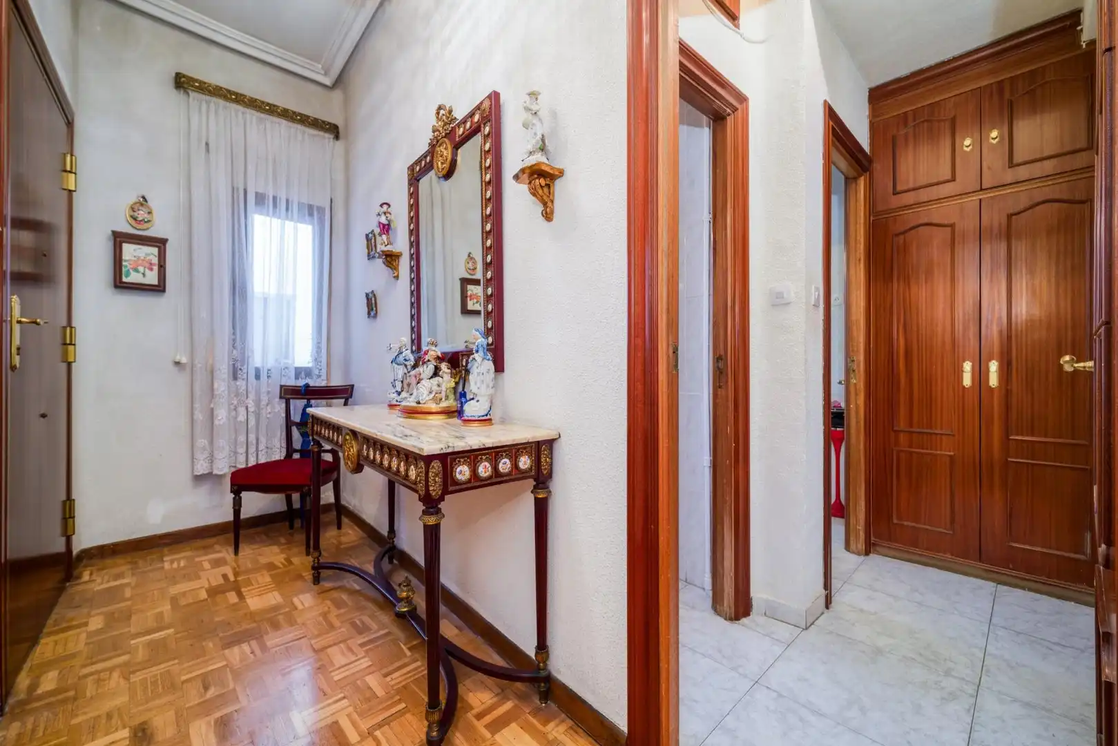 Piso en venta en Madrid con Calefacción y Parquet