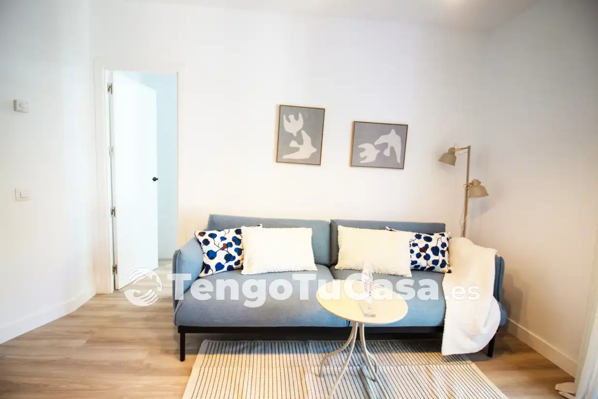 Living room of Flat for sale in Madrid  with Air Conditioner, Heating and Parquet flooring