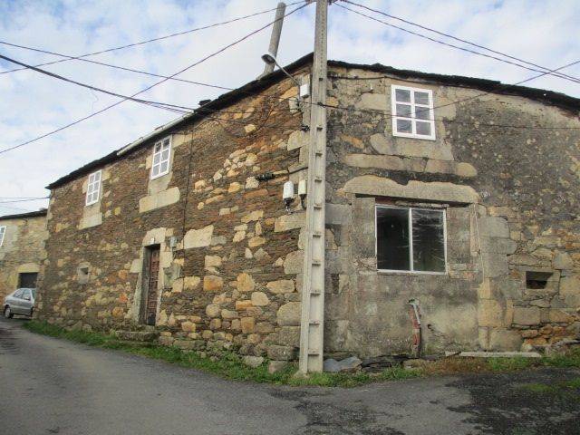 Casa-chalet en Venta en Guntín