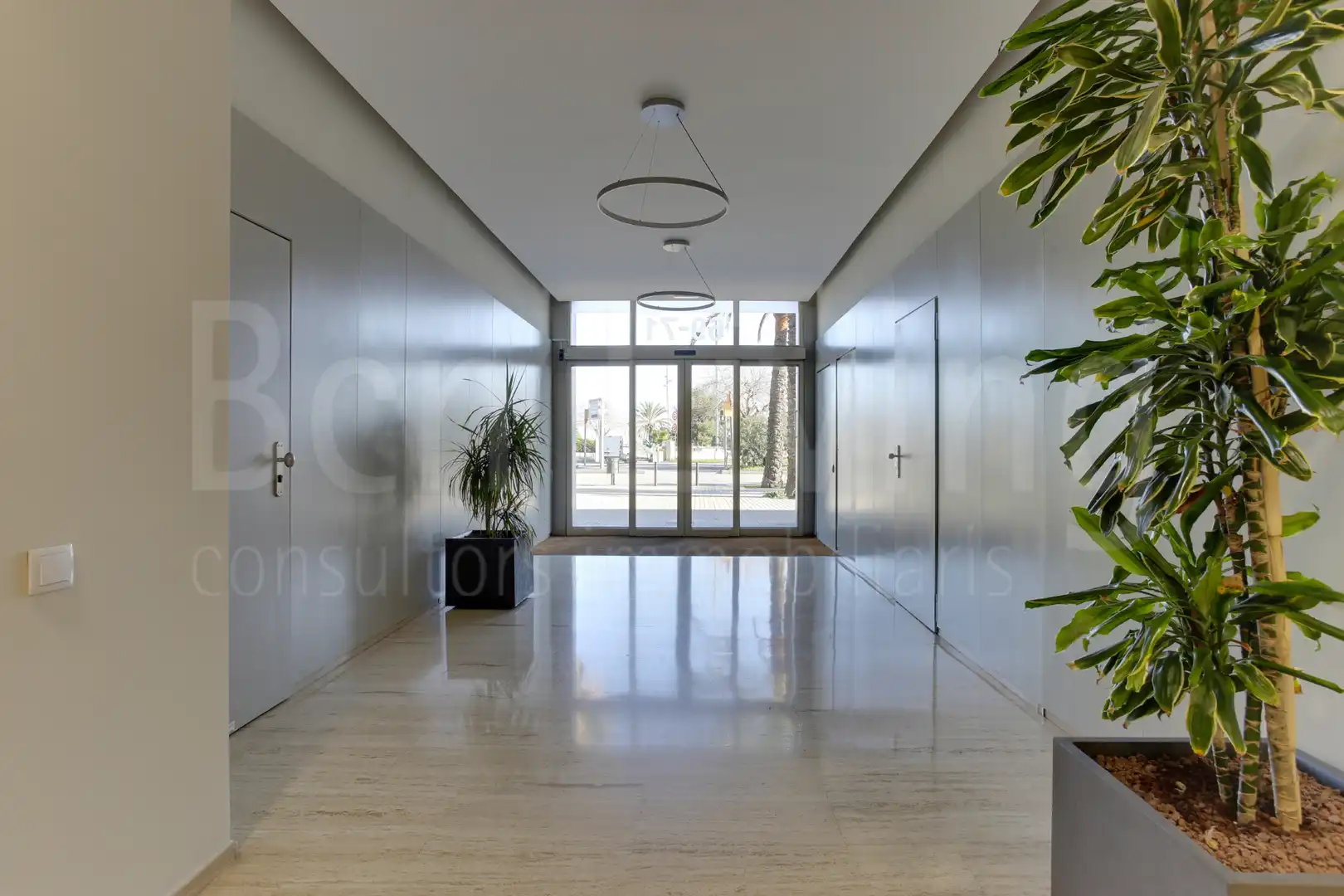Piso de alquiler en Barcelona con Aire acondicionado, Terraza y Trastero