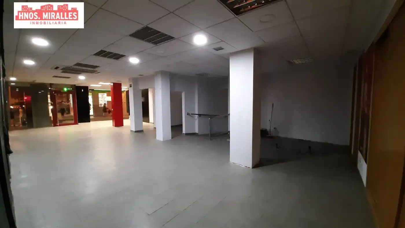 Business premises to rent in Elche ciudad, imagen 2